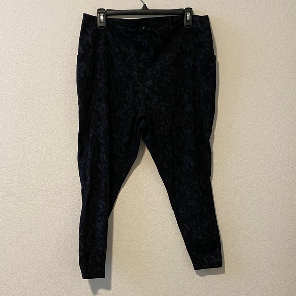Danskin Pants - Camouflage Camo Leggings XXL Soft Athleisure Workout Sporty